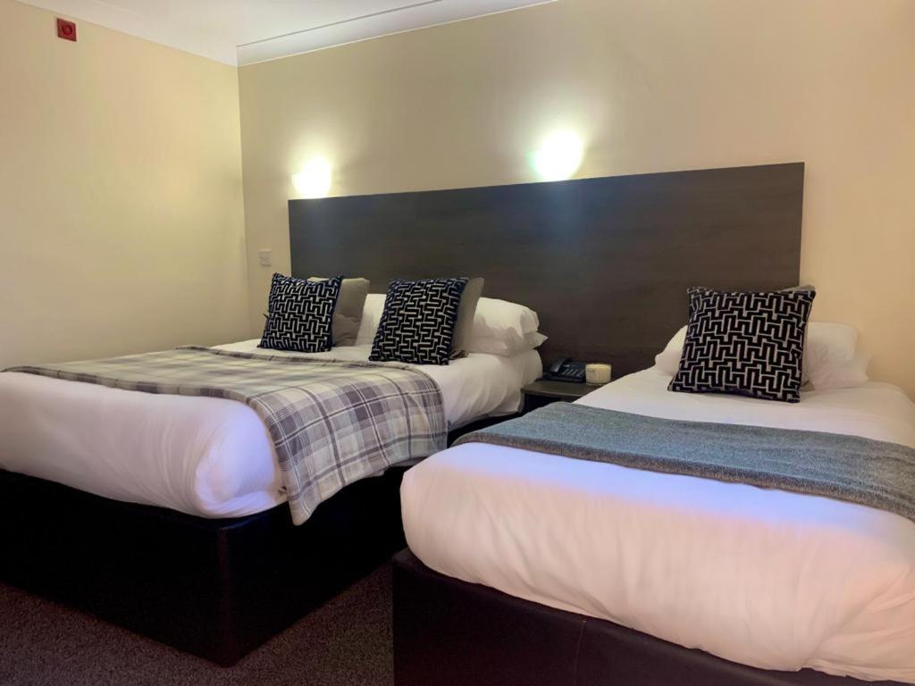 Fairways Lodge & Leisure Club Prestwich Buitenkant foto