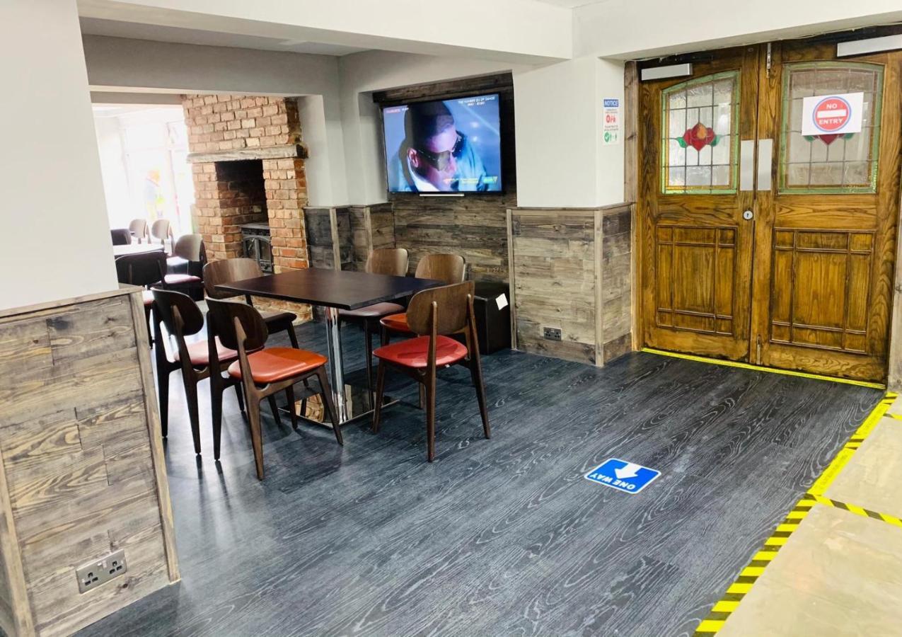 Fairways Lodge & Leisure Club Prestwich Buitenkant foto