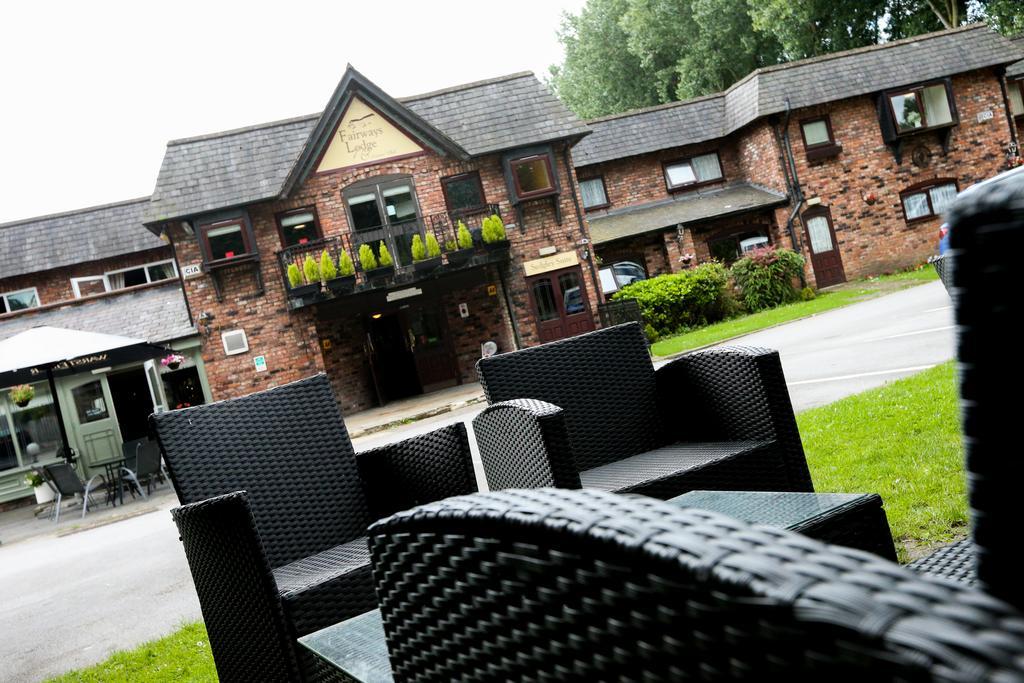Fairways Lodge & Leisure Club Prestwich Buitenkant foto